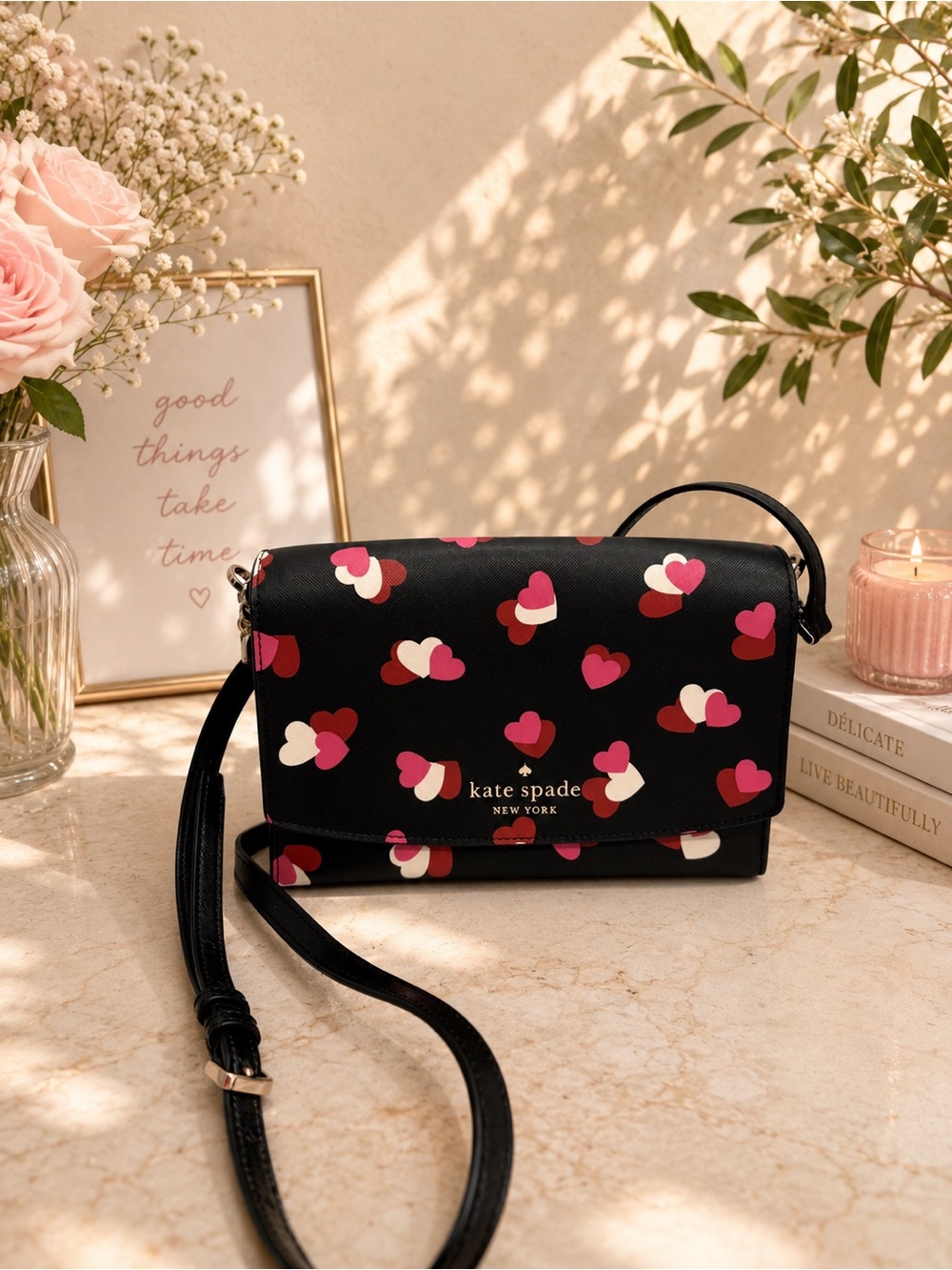 KATE SPADE NEW YORK - Carson Flutter Hearts Printed Convertible Crossbody Purse